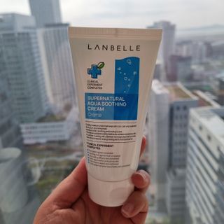 랑벨 수퍼내츄럴 아쿠아 수딩 크림 100ml — 5점을 준 리뷰어가 2022년 4월 올린 사용 사진