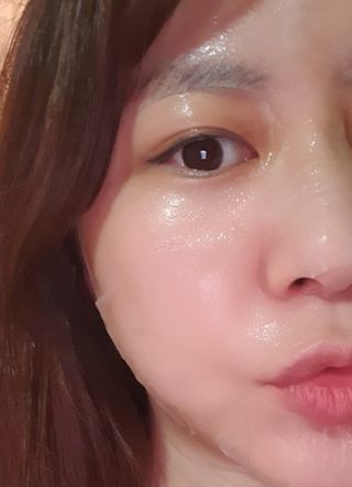 닥터마시멜로 닥터마스멜로 마블러스 아쿠아 클리닉 마스크 — 5점을 준 리뷰어가 2021년 3월 올린 사용 사진