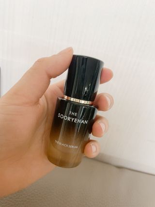 수려한 더블랙세럼 15ml — 5점을 준 리뷰어가 2022년 3월 올린 사용 사진