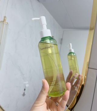 스킨큐어 산다화 순한 클렌징 동백 오일 200ml — 5점을 준 리뷰어가 2023년 2월 올린 사용 사진