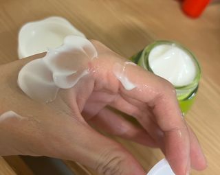 [후르디아] 민감피부 수분크림 비건 아보카도 크림 — 5점을 준 리뷰어가 2022년 9월 올린 사용 사진