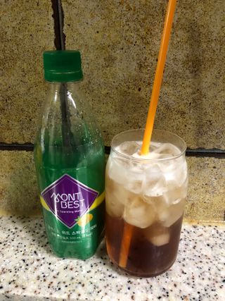 몽베스트 Montbest with Sparkling water Lemon OR Lime 20병(랜덤) — 5점을 준 리뷰어가 2023년 2월 올린 사용 사진