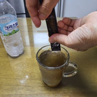 프리마인 자체 기업부설 연구소에서 찾아낸 건강한 수면의 비밀.  슬립토 플러스 30포 — 3.5점을 준 리뷰어가 2021년 10월 올린 사용 사진