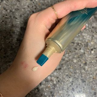 [NEW 탄력유턴 아이크림] AHC 유스 래스팅 리얼 아이크림 포 페이스 — 5점을 준 리뷰어가 2021년 2월 올린 사용 사진