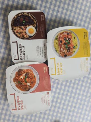 직탁 식단관리 3종 도시락 (두부 라자냐 라구빠에야, 두부로제 미트볼파스타, 닭탕수 직화 짜장 두부면) — 4점을 준 리뷰어가 2022년 6월 올린 사용 사진