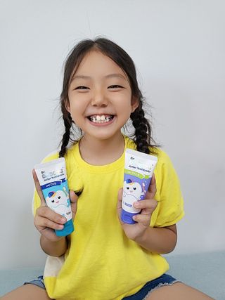 닥터데디스 안심불소 튼튼치약(청포도, 민트 중 택 1) 60g + 여행용 미니 치약 15g — 5점을 준 리뷰어가 2022년 8월 올린 사용 사진