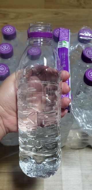 몽베스트 [MONTBEST]위드어스 500mL 20병 — 5점을 준 리뷰어가 2022년 8월 올린 사용 사진