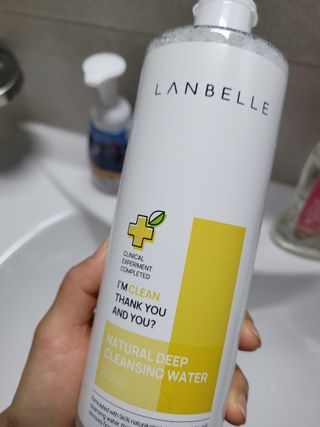 랑벨 내츄럴 딥 클렌징 워터 500ml — 4.5점을 준 리뷰어가 2022년 7월 올린 사용 사진