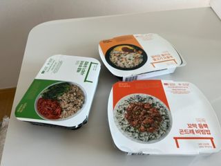직탁 식단관리 3종 도시락(꼬막 듬뿍 곤드레비빔밥, 알리오올리오 불고기오믈렛, 매콤쭈꾸미 시래기유채밥) — 5점을 준 리뷰어가 2022년 7월 올린 사용 사진