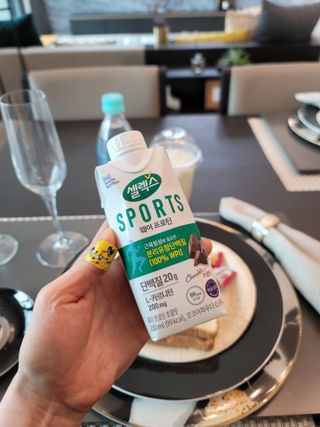 셀렉스스포츠 셀렉스 스포츠 웨이 프로틴 초콜릿 _ 330ml x 12팩 — 5점을 준 리뷰어가 2021년 3월 올린 사용 사진