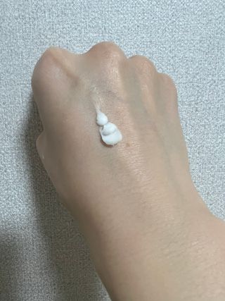 버텍스넘버원 버텍스 넘버원 햄프씨드오일 핸드밤, 바디크림 — 5점을 준 리뷰어가 2022년 3월 올린 사용 사진