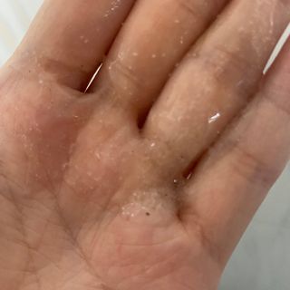 벨먼 내추럴스파 수분광채 스크럽 바디워시 600ml 5종 — 4점을 준 리뷰어가 2022년 5월 올린 사용 사진