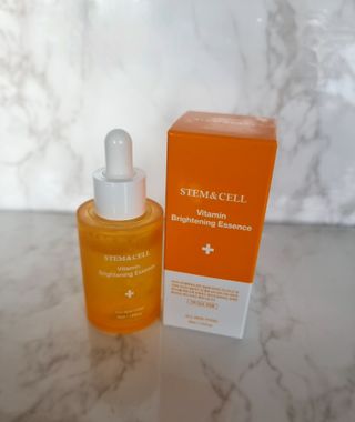 체르엠 스템앤셀 비타민 브라이트닝 에센스 30ml 1개 — 5점을 준 리뷰어가 2021년 11월 올린 사용 사진