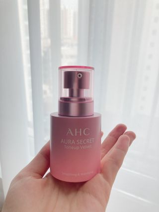 AHC 아우라 시크릿 톤업 벨벳 — 3점을 준 리뷰어가 2021년 4월 올린 사용 사진