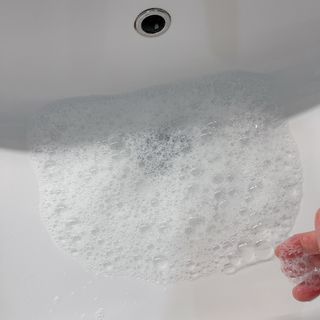 [닥터문] 센텔라 시카케어 화이트머스크 바디워시 1000ml — 5점을 준 리뷰어가 2023년 8월 올린 사용 사진