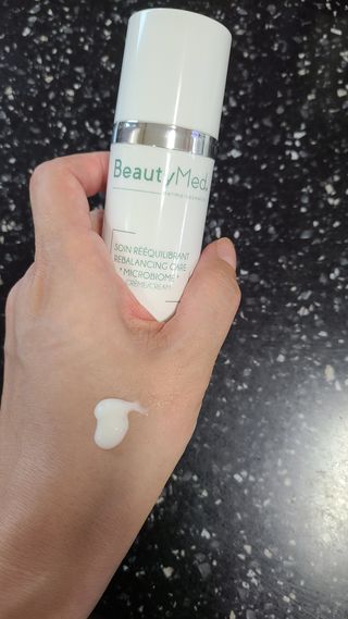 뷰티메드 OFL 리밸런싱 케어 크림 50ml — 5점을 준 리뷰어가 2022년 7월 올린 사용 사진