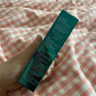 [NEW 탄력유턴 아이크림] AHC 유스 래스팅 리얼 아이크림 포 페이스 — 5점을 준 리뷰어가 2021년 4월 올린 사용 사진