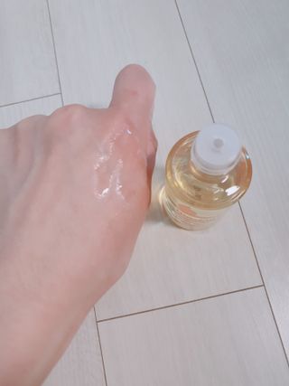 바이오오일 [바이오-오일] 스킨케어 오일 내추럴 60ml — 5점을 준 리뷰어가 2021년 5월 올린 사용 사진