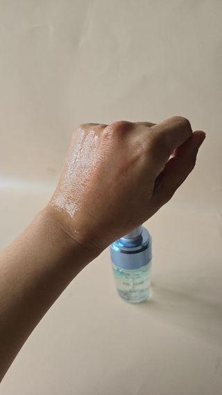 나우 [리브엠] 화해 1등 수분앰플 , 엑소코어 워터풀 텐션 앰플 — 5점을 준 리뷰어가 2024년 11월 올린 사용 사진