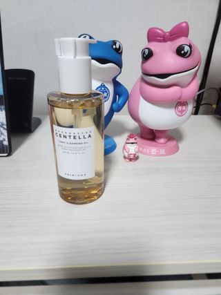 스킨1004 [SKIN1004] 마다가스카르 센텔라 라이트 클렌징 오일 200ml — 5점을 준 리뷰어가 2024년 7월 올린 사용 사진