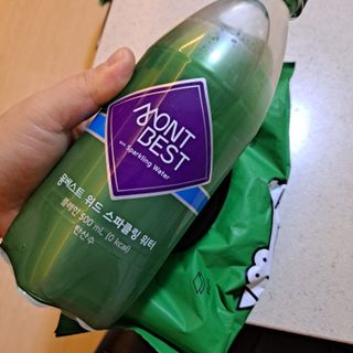 몽베스트 Montbest with Sparkling water Plain 20병 — 5점을 준 리뷰어가 2023년 2월 올린 사용 사진
