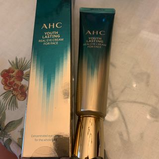 [NEW 탄력유턴 아이크림] AHC 유스 래스팅 리얼 아이크림 포 페이스 — 5점을 준 리뷰어가 2021년 2월 올린 사용 사진