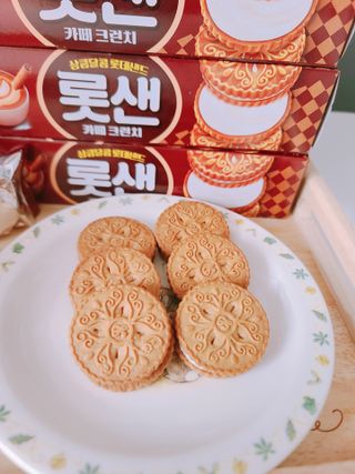 롯데제과 롯샌 카페크런치 — 5점을 준 리뷰어가 2021년 10월 올린 사용 사진