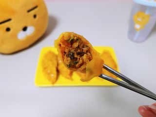 한만두 진한 해물맛 짬뽕만두 1kg — 5점을 준 리뷰어가 2021년 4월 올린 사용 사진