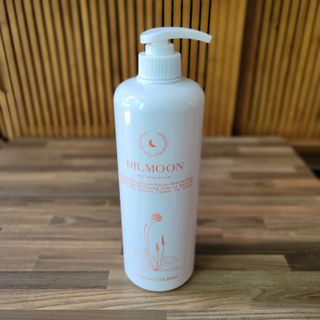 프리[닥터문] 유산균 락토케어 질경초 여성청결제 1000ml (젤타입) — 5점을 준 리뷰어가 2022년 5월 올린 사용 사진