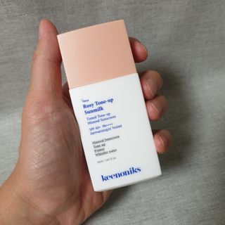 키노닉스 로지 톤업 선밀크 — 4.5점을 준 리뷰어가 2021년 8월 올린 사용 사진