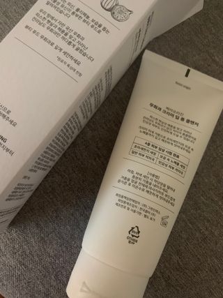 [베러오리진] 무화과 크리미 딥 폼 클렌저/피부 노폐물 & 미세먼지 99 세정 인증 민감성 피부 무자극 인증 — 3.5점을 준 리뷰어가 2021년 11월 올린 사용 사진