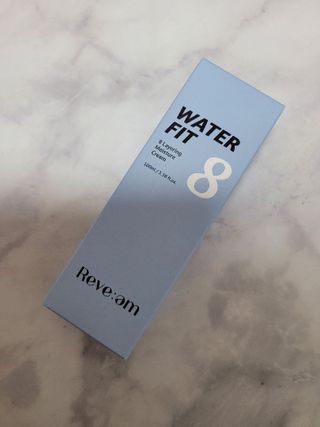 나우 [리브엠]피부 속부터 겹겹이, 촘촘하게! 워터핏8중 수분착붙 크림 — 5점을 준 리뷰어가 2024년 12월 올린 사용 사진
