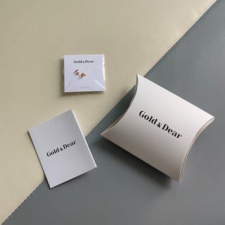 [골드앤디어]14k 미니 스틱 바 귀걸이_3color — 5점을 준 리뷰어가 2021년 6월 올린 사용 사진