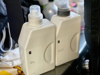 [생활공작소] 섬유유연제 + 세탁세제 1.5L 릴리향 — 4.5점을 준 리뷰어가 2021년 2월 올린 사용 사진