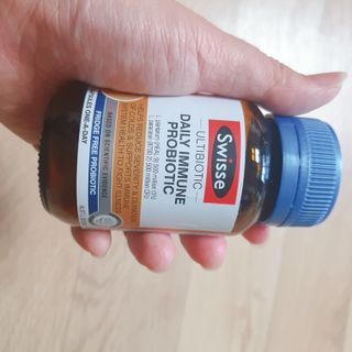 Swisse 스위스 데일리 이뮨 프로바이오틱스 10억, 30정 — 5점을 준 리뷰어가 2021년 4월 올린 사용 사진