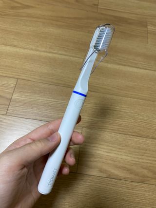 트로마츠 심플 미세전류 칫솔 — 5점을 준 리뷰어가 2022년 5월 올린 사용 사진