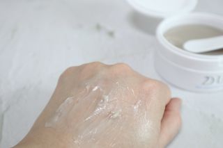 듀오코리아 [듀오] 피부맞춤형 저자극 클렌징밤 1종 랜덤발송 (모공케어,안색개선,안티에이징,블랙헤드) — 5점을 준 리뷰어가 2022년 4월 올린 사용 사진