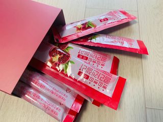 헬스업_쁘띠쁘띠석류콜라겐젤리_20g x 14포 — 4점을 준 리뷰어가 2021년 1월 올린 사용 사진