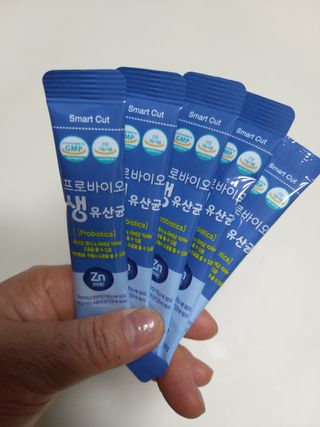 서울약사신협_프로바이오생유산균_2.5G x 100포 — 5점을 준 리뷰어가 2021년 4월 올린 사용 사진