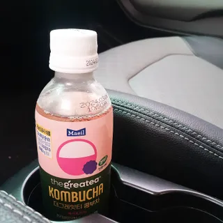 더그레잇티 콤부차 [매일유업] 더그레잇티 44kcal 콤부차 300ml *12개입 (오리지널 6개+베리리치 6개) — 5점을 준 리뷰어가 2023년 7월 올린 사용 사진