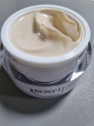 렉스리 크리에이티브 크림  Rexri Creative Cream — 5점을 준 리뷰어가 2022년 7월 올린 사용 사진