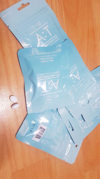 입 냄새 완화에 도움을 주는 에티켓 캔디 앳캔디 스트롱민트 — 4점을 준 리뷰어가 2021년 1월 올린 사용 사진