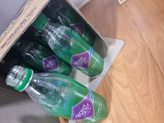 몽베스트 Montbest with Sparkling water Plain 20병 — 5점을 준 리뷰어가 2021년 11월 올린 사용 사진