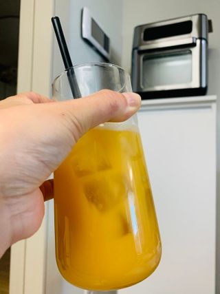 [차바] 발렌시아 오렌지주스 2개 — 5점을 준 리뷰어가 2021년 10월 올린 사용 사진