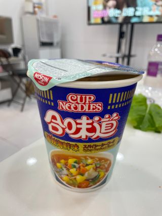NISSIN 닛신 컵누들  4종 - 씨푸드오리지날, 씨푸드 스파이시, 씨푸드 커리, 씨푸드 XO소스 — 5점을 준 리뷰어가 2022년 12월 올린 사용 사진