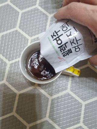 참유원 특허제조 활력 여주진액 여주즙 50포 — 5점을 준 리뷰어가 2022년 3월 올린 사용 사진