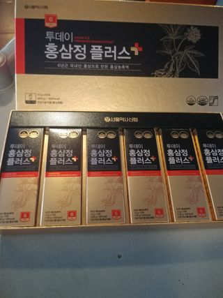 서울약사신협_투데이홍삼정플러스스틱_10g x 60포 — 5점을 준 리뷰어가 2021년 6월 올린 사용 사진