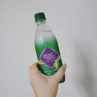 몽베스트 Montbest with Sparkling water Lime20병 — 5점을 준 리뷰어가 2022년 8월 올린 사용 사진