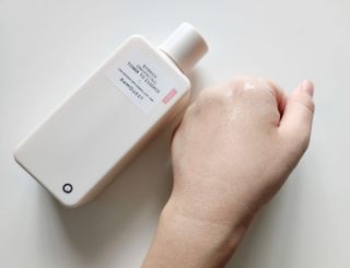 로우퀘스트 베리어 인핸싱 토너투에센스 200ml — 5점을 준 리뷰어가 2023년 10월 올린 사용 사진