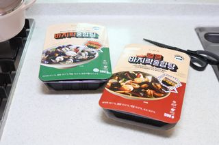 [푸딩팩토리] 바지락홍합탕 500g / 얼큰바지락홍합탕 590g — 5점을 준 리뷰어가 2022년 10월 올린 사용 사진